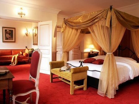 Hotel Ch�teau Des Comtes De Challes