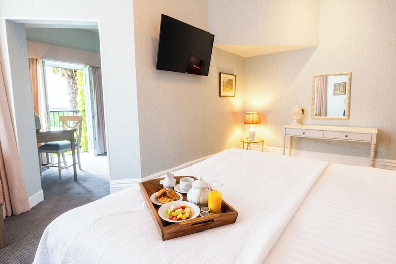 Best Western Plus The Connaught Hotel