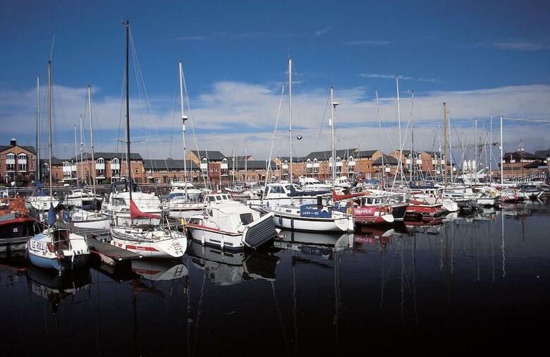 Hotel Express By Holiday Inn Cardiff Bay