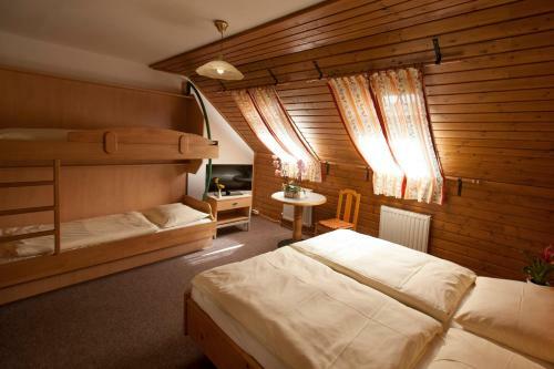 Hostal Erlebnisgasthof Moasterhaus