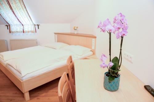 Hostal Erlebnisgasthof Moasterhaus