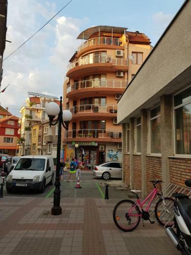 Lilia Apartments