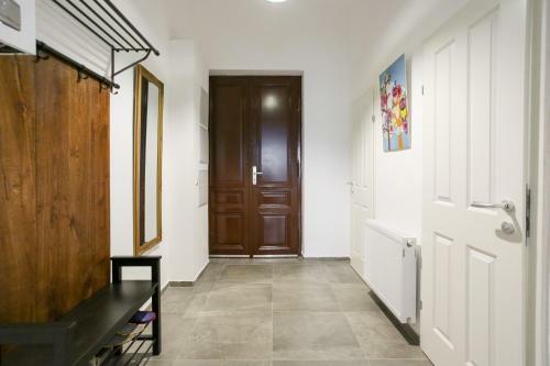 Vintage Apartments Sch�nbrunn