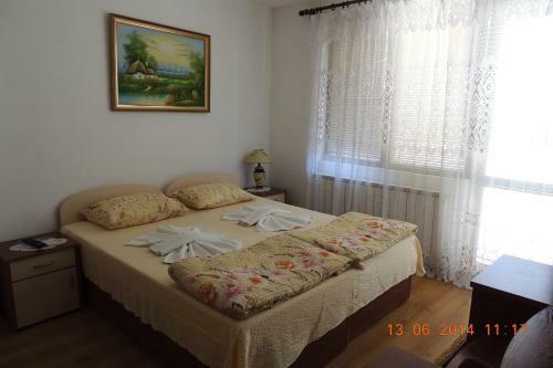 Hostal Holiday House
