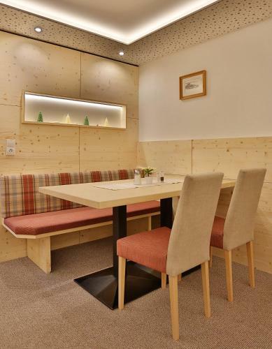 Hotel & Garni Das K�hle