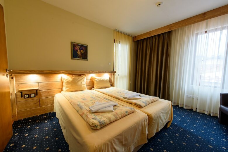 Kap House Family Hotel