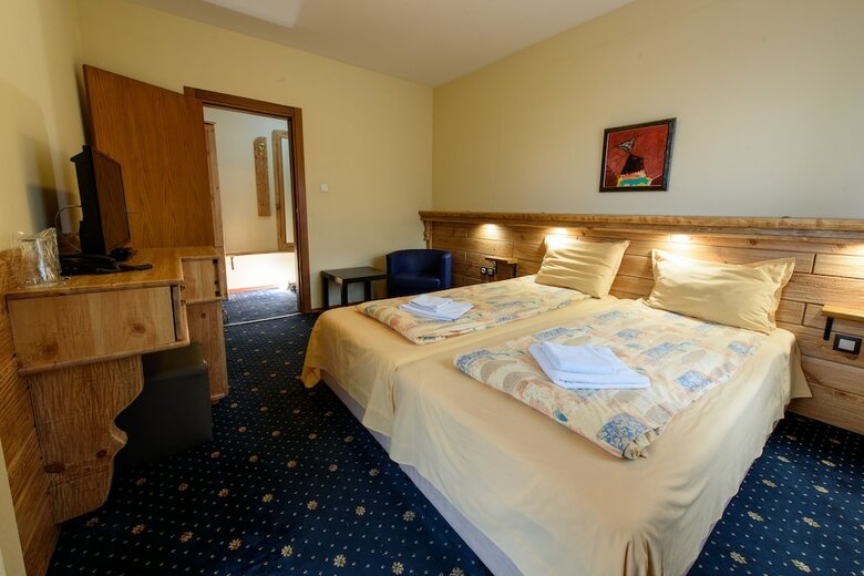 Kap House Family Hotel