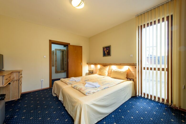 Kap House Family Hotel