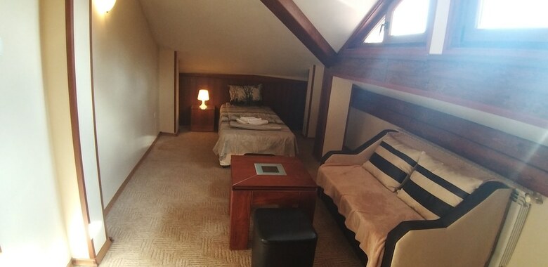 Kap House Family Hotel