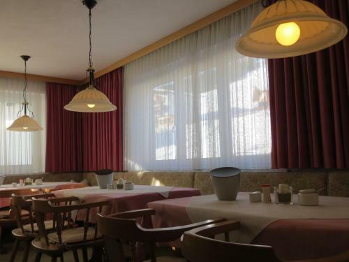 Bed & Breakfast Pension Churlis