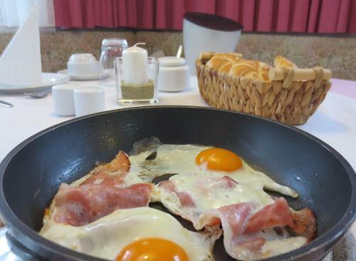 Bed & Breakfast Pension Churlis