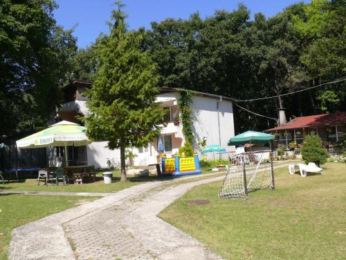 Apartments In Nature Houses Akademik