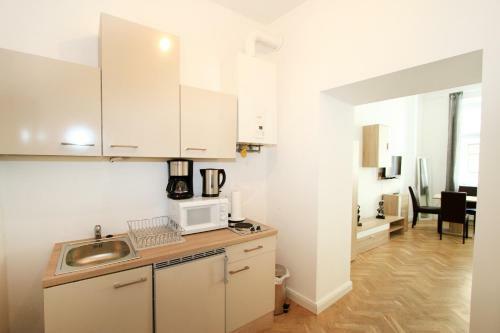 Aurellia Apartments