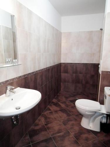 Hostal White House