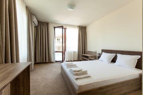 Hostal Cherry Villa