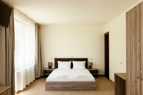 Hostal Cherry Villa