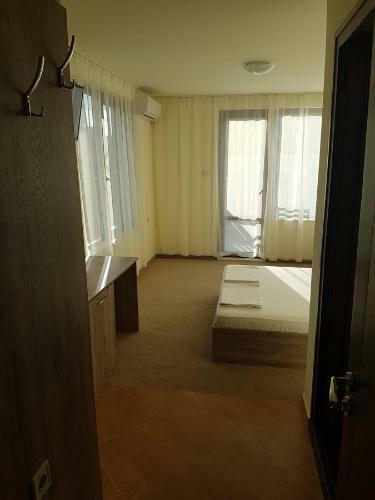 Hostal Cherry Villa