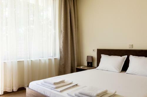 Hostal Cherry Villa