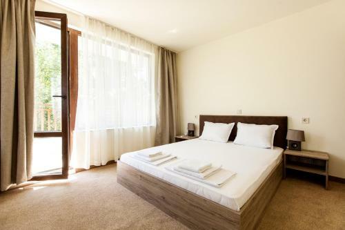 Hostal Cherry Villa