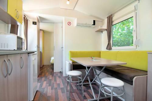 Ideal Camping Lampele