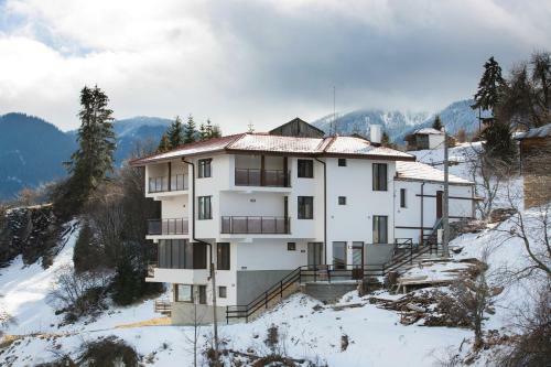 Guest House Panorama