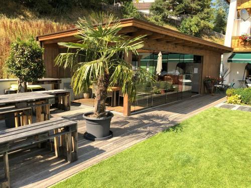 Aparthotel Kr�sbacher