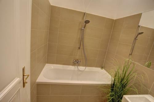 Gasser Apartments - Altstadt City Center