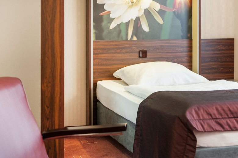 Hotel Premier Inn K�ln City Mediapark