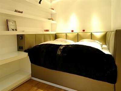 Hotel Roomers