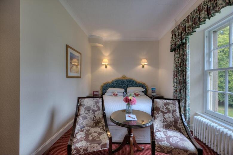 Newton Hotel