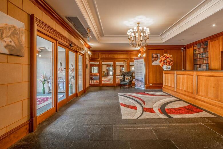 Newton Hotel