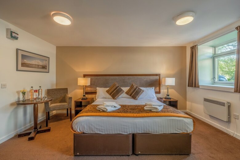 Newton Hotel