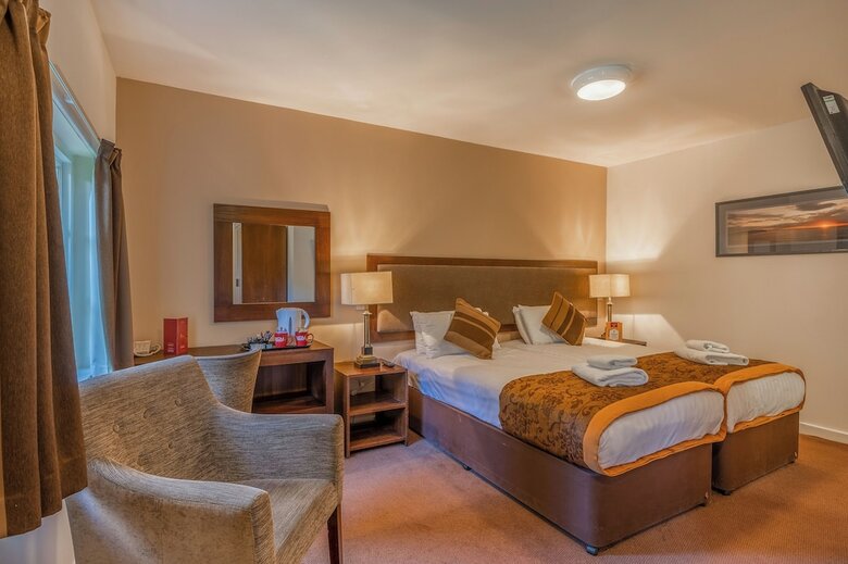 Newton Hotel