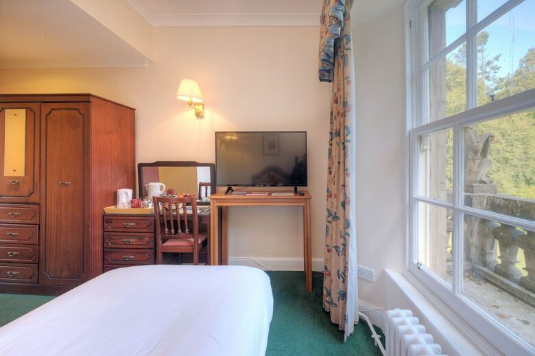 Newton Hotel