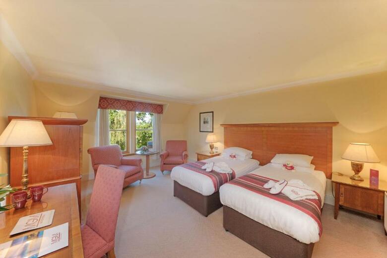 Newton Hotel