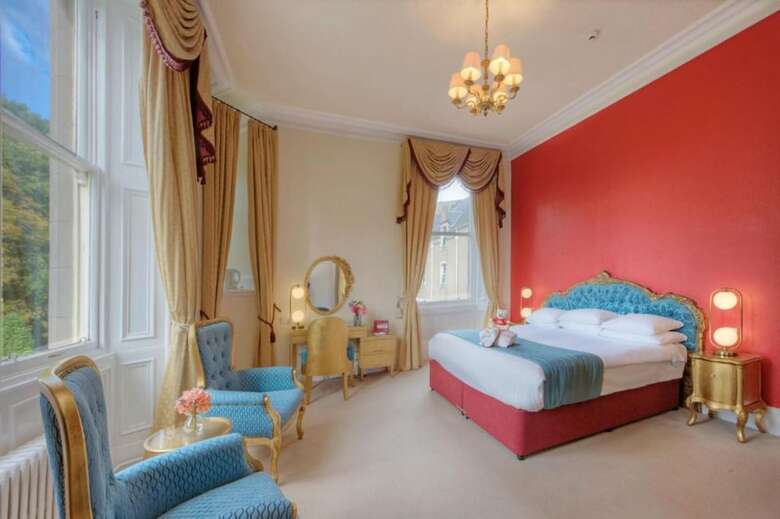 Newton Hotel