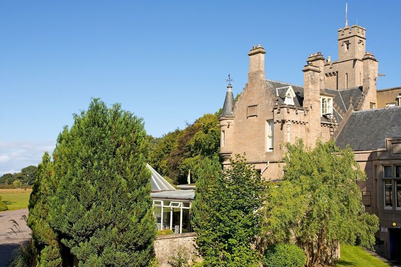 Newton Hotel