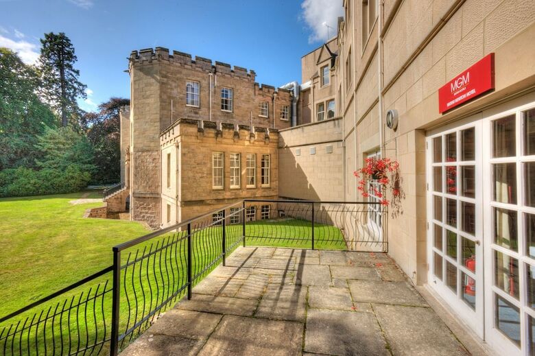 Newton Hotel