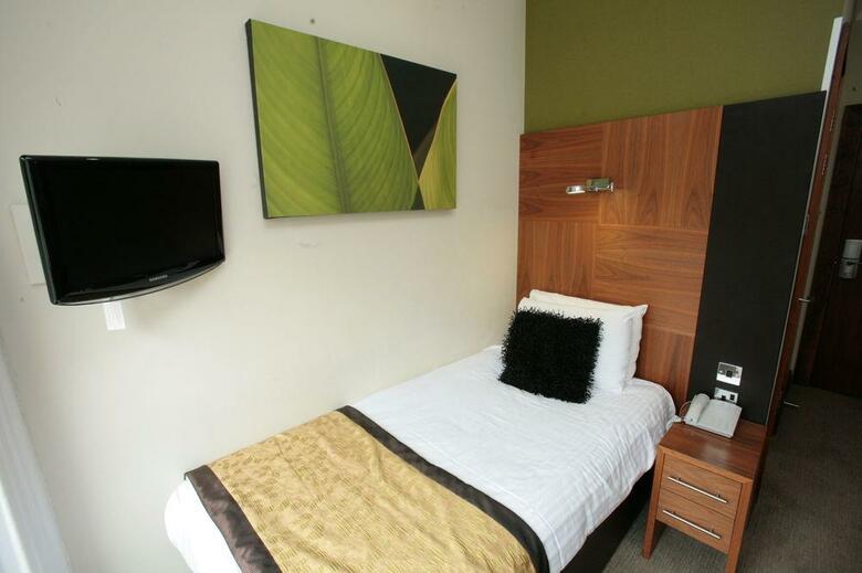 Acorn Hotel