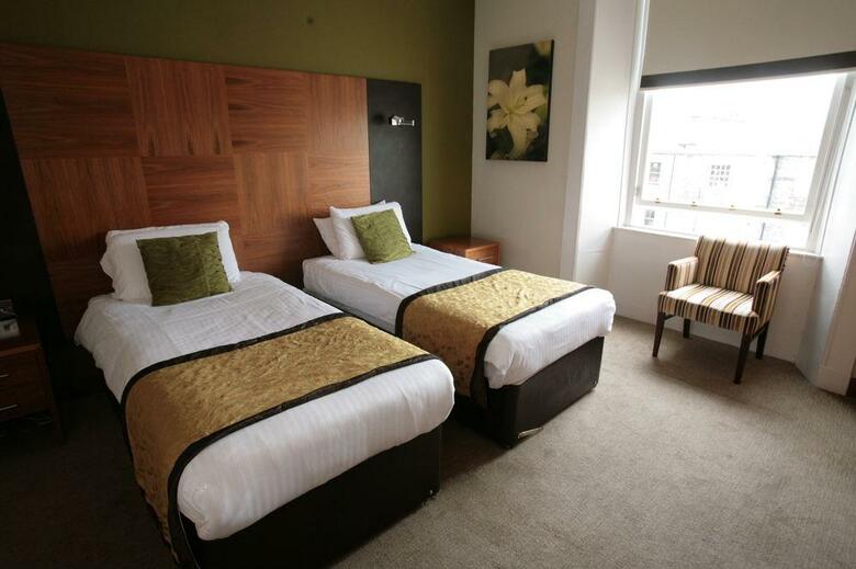 Acorn Hotel