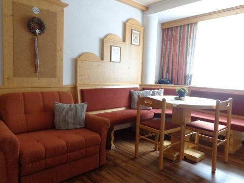 Apart Al-collina