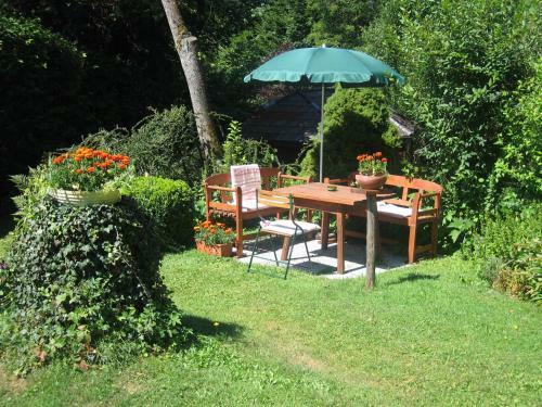 Hostal G�stehaus Sonnenwinkel - Villa R�sler