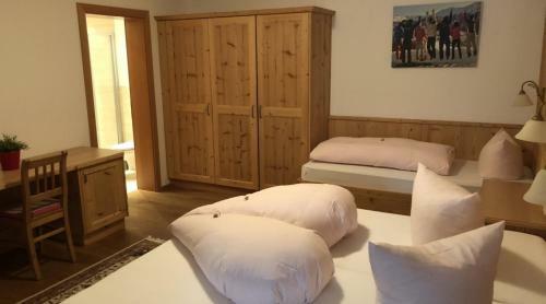 Hostal Terra Rossa