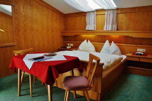 Hostal Landhaus Gletscherm�hle