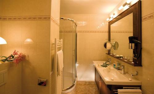 Hotel Eagles Inn
