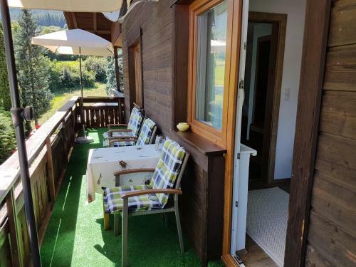 Hostal Haus Alpengl�hn