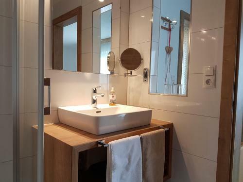 Hostal Haus Alpengl�hn