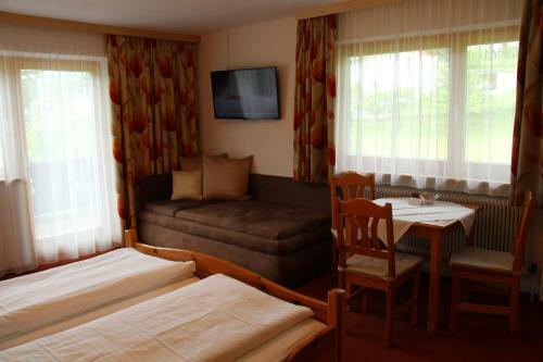 Hostal Haus Alpengl�hn