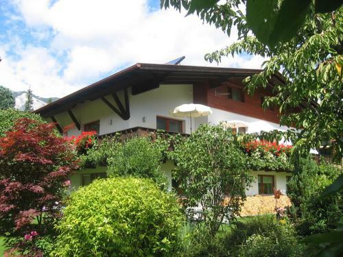 Hostal Haus Alpengl�hn
