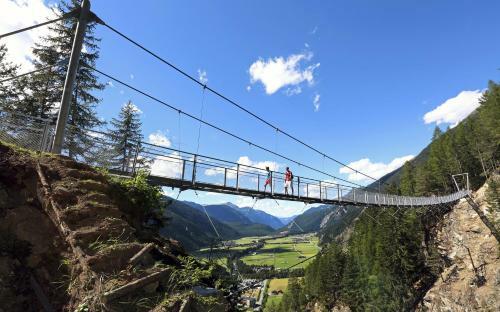 Hostal Haus Alpengl�hn